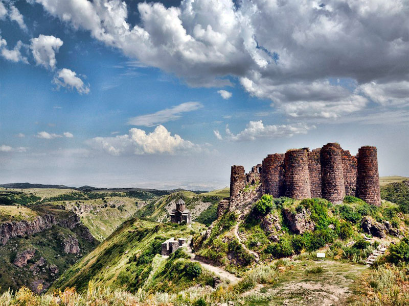 Castles and fortresses in Armenia and Nagorno-Karabakh